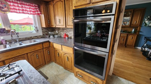5307 Ravine Drive, Elk Point, AB - Indoor Photo Showing Kitchen With Double Sink
