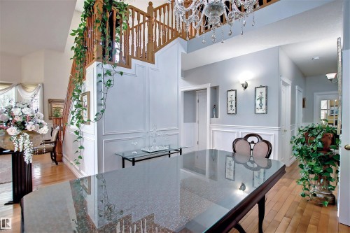 329 Heath Road, Edmonton, AB - Indoor