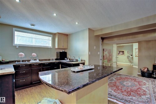 329 Heath Road, Edmonton, AB - Indoor
