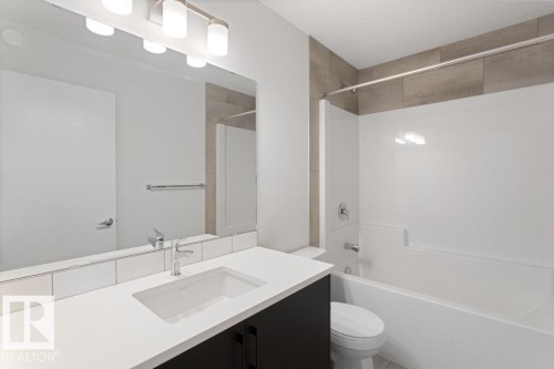 364 Bluff Cove, Leduc, AB - Indoor Photo Showing Bathroom
