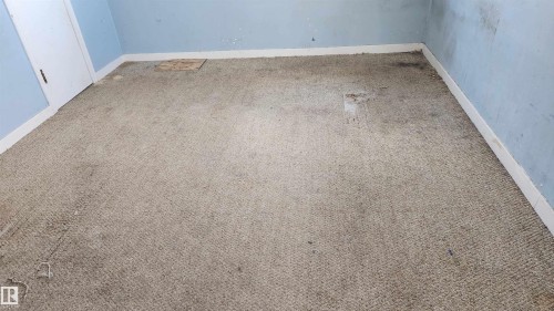 5012 51 Street, Mannville, AB - Indoor Photo Showing Other Room