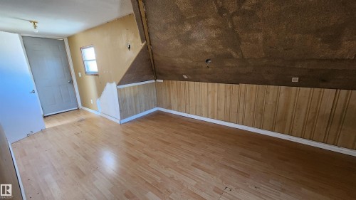 5012 51 Street, Mannville, AB - Indoor Photo Showing Other Room