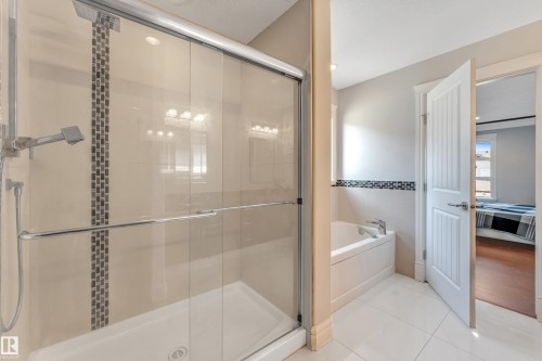 16756 60 Street, Edmonton, AB - Indoor Photo Showing Bathroom