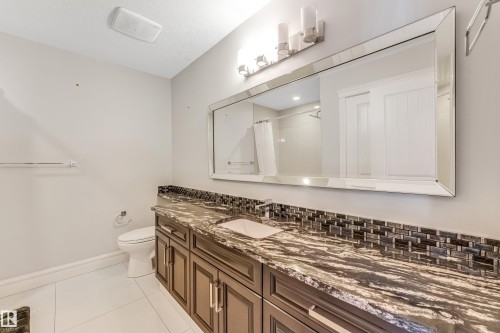 16756 60 Street, Edmonton, AB - Indoor Photo Showing Bathroom
