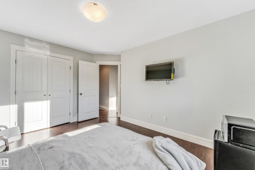 16756 60 Street, Edmonton, AB - Indoor