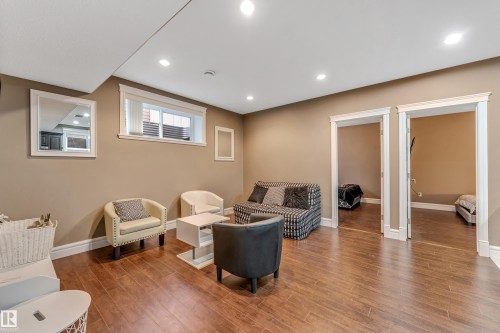 16756 60 Street, Edmonton, AB - Indoor