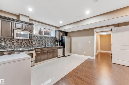 16756 60 Street, Edmonton, AB - Indoor Photo Showing Kitchen
