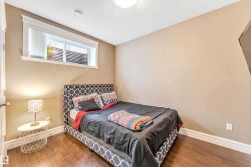 16756 60 Street, Edmonton, AB - Indoor Photo Showing Bedroom