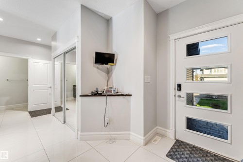 16756 60 Street, Edmonton, AB - Indoor Photo Showing Other Room