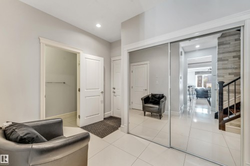 16756 60 Street, Edmonton, AB - Indoor Photo Showing Other Room