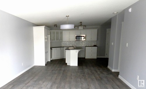 202 4110 43 Avenue, Bonnyville Town, AB - Indoor Photo Showing Kitchen With Upgraded Kitchen