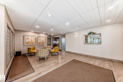 1203 12141 Jasper Avenue, Edmonton, AB - Indoor Photo Showing Other Room