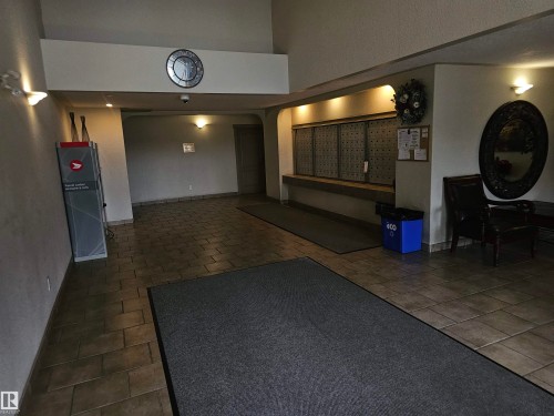 509 7511 171 Street Nw, Edmonton, AB - Indoor Photo Showing Other Room