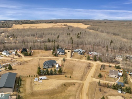 28 Village Creek Es, Rural Wetaskiwin County, AB 