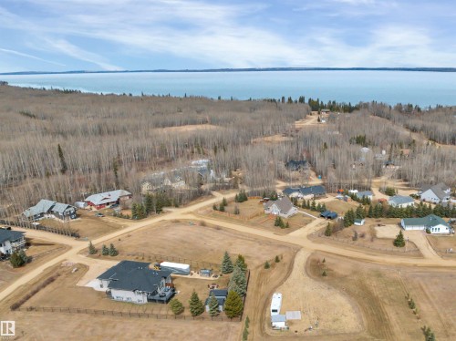 28 Village Creek Es, Rural Wetaskiwin County, AB 