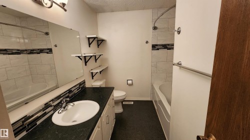 5413 50 Street, Elk Point, AB - Indoor Photo Showing Bathroom
