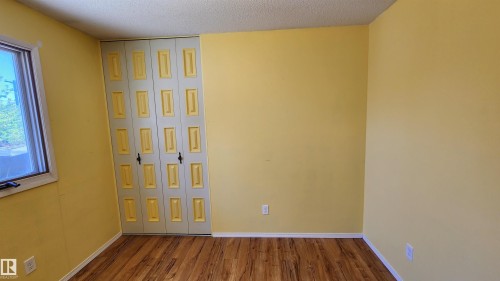 5413 50 Street, Elk Point, AB - Indoor Photo Showing Other Room