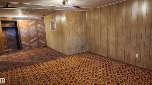 5413 50 Street, Elk Point, AB - Indoor Photo Showing Other Room