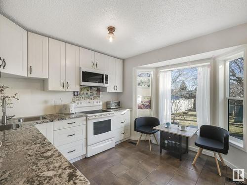 8337 156 Avenue, Edmonton, AB - Indoor Photo Showing Kitchen