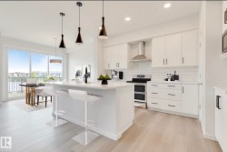 2033 Muckleplum Link  Edmonton, AB T6X 3H1