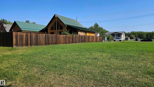 4220 43 Avenue, Rural Lac Ste. Anne County, AB 