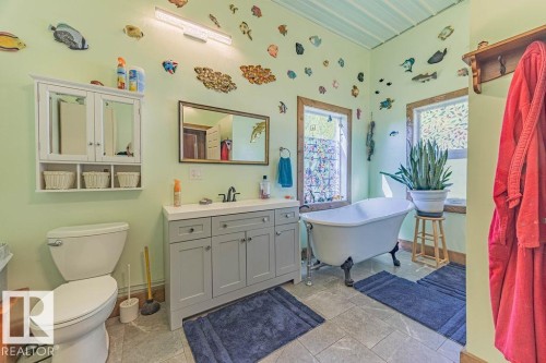 58031 Range Road 21, Rural Barrhead County, AB - Indoor Photo Showing Bathroom
