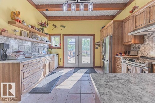 58031 Range Road 21, Rural Barrhead County, AB - Indoor Photo Showing Kitchen