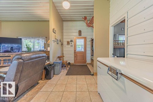 58031 Range Road 21, Rural Barrhead County, AB - Indoor Photo Showing Other Room