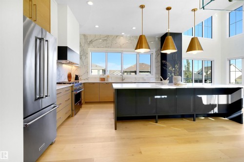 11 Jubilation Drive, St. Albert, AB - Indoor Photo Showing Kitchen With Upgraded Kitchen