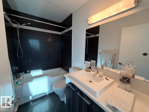 1003 11969 Jasper Avenue, Edmonton, AB - Indoor Photo Showing Bathroom