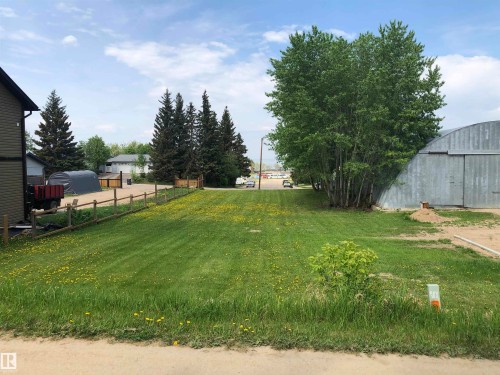 807 10 Avenue, Cold Lake, AB 