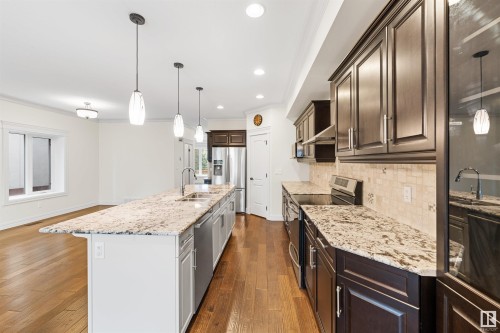 9654 83 Avenue, Edmonton, AB - Indoor Photo Showing Kitchen With Upgraded Kitchen