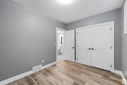 9654 83 Avenue, Edmonton, AB - Indoor Photo Showing Other Room