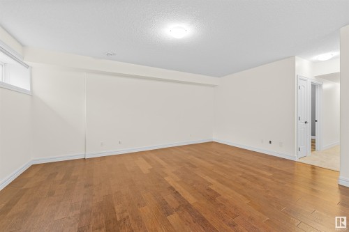 9654 83 Avenue, Edmonton, AB - Indoor Photo Showing Other Room