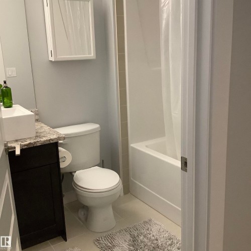 531 5151 Windermere Boulevard Sw, Edmonton, AB - Indoor Photo Showing Bathroom