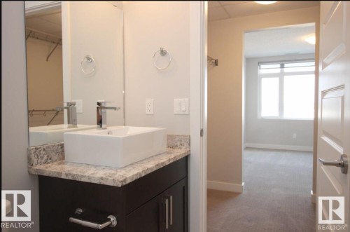 531 5151 Windermere Boulevard Sw, Edmonton, AB - Indoor Photo Showing Bathroom