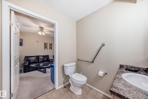 321 8802 Southfort, Fort Saskatchewan, AB - Indoor Photo Showing Bathroom