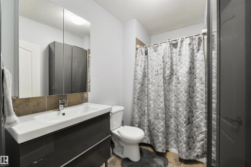 6130 Highway 16, Rural Parkland County, AB - Indoor Photo Showing Bathroom