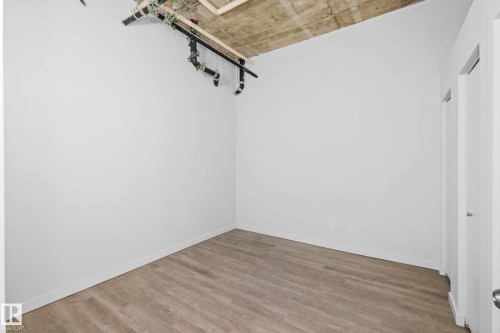 202 10024 Jasper Avenue, Edmonton, AB - Indoor Photo Showing Other Room