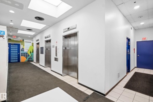 202 10024 Jasper Avenue, Edmonton, AB - Indoor Photo Showing Other Room