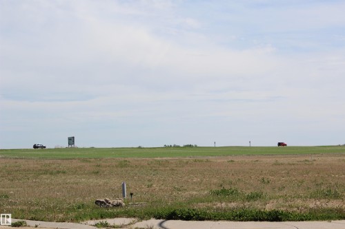1 Whitetail Bay, Mundare, AB 