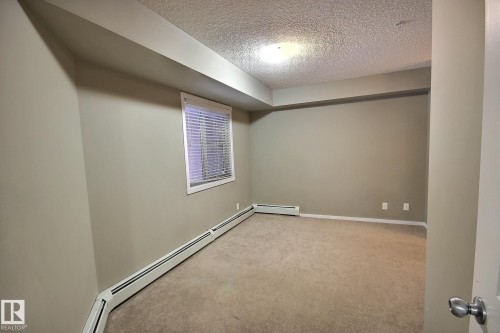 Edmonton, AB - Indoor Photo Showing Other Room