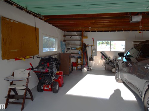 10719 152 Street, Edmonton, AB - Indoor