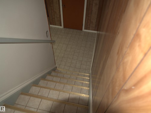 10719 152 Street, Edmonton, AB - Indoor