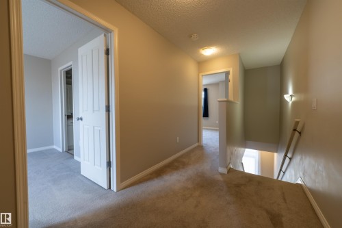 97 465 Hemingway Road, Edmonton, AB - Indoor Photo Showing Other Room
