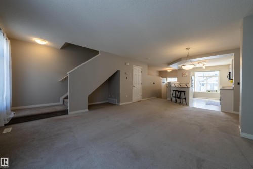 97 465 Hemingway Road, Edmonton, AB - Indoor