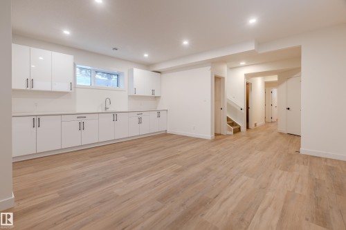4921 50 Avenue, Legal, AB - Indoor Photo Showing Kitchen