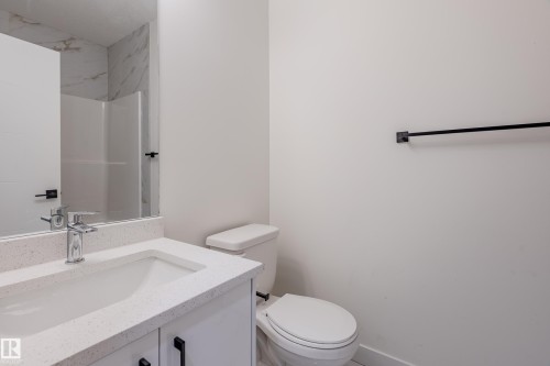 4921 50 Avenue, Legal, AB - Indoor Photo Showing Bathroom