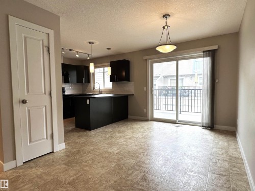 47 9535 217 Street, Edmonton, AB - Indoor Photo Showing Kitchen