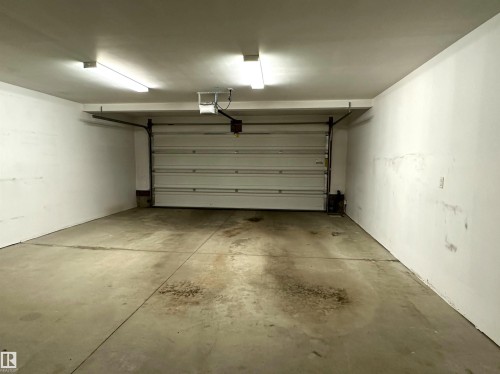 47 9535 217 Street, Edmonton, AB - Indoor Photo Showing Garage